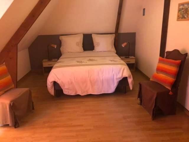 Manoir Melphil Bed and Breakfast Saint-Étienne-la-Thillaye Eksteriør billede